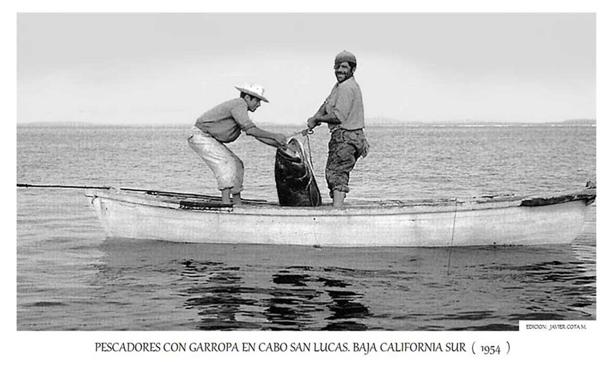 cabo-san-lucas-bcs-1954-canoe-javier-cota